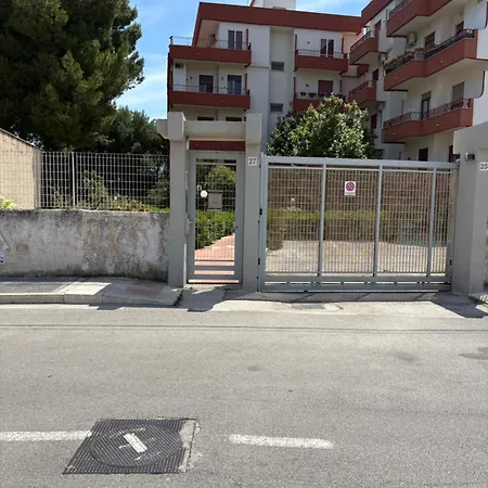 La Maison De Macren Бари